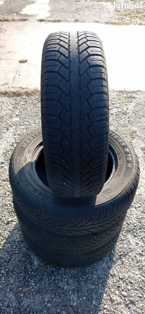 215/65 r16 4éves 80%os 4db Semperit téli gumi eladó