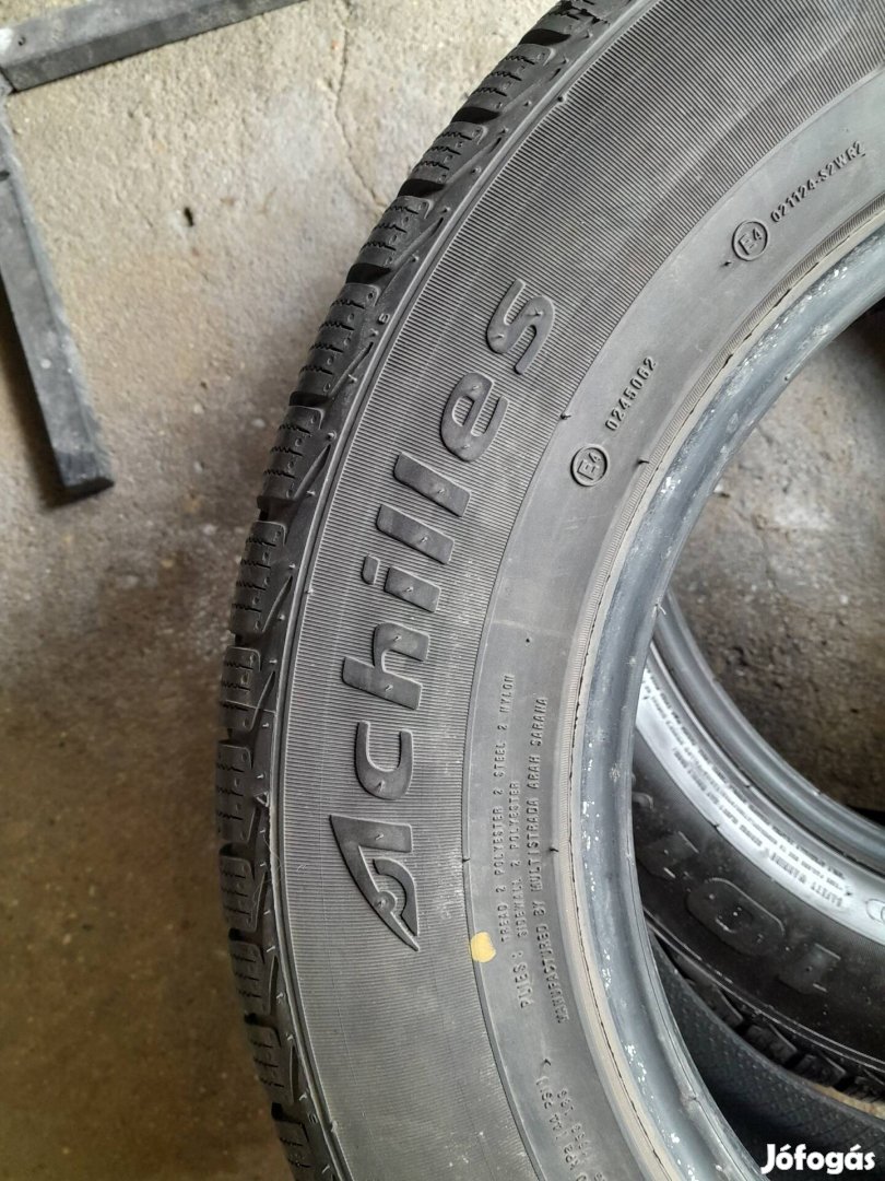 215 65 r16 gumi szinte uj 