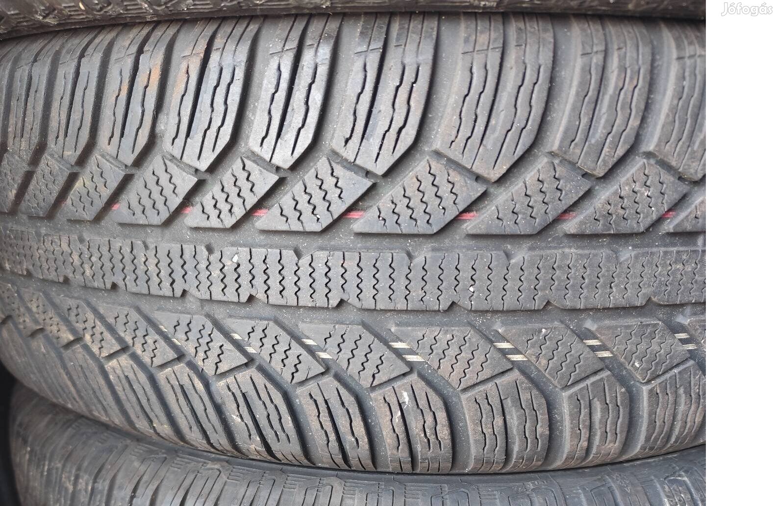 215/65 r16 semperit téligumi