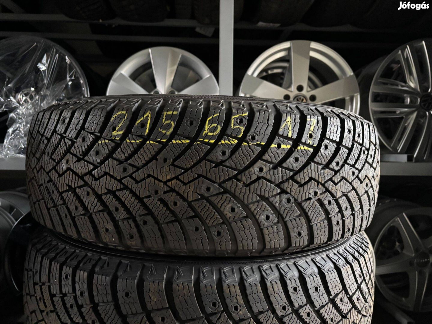 215/65 r17 Pirelli 2021 8mm téligumi 4db eladó 215/65r17 garnitúra