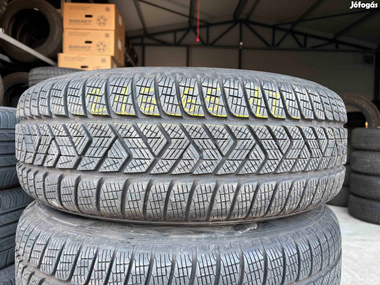 215/65 r17 Pirelli téligumi 4db eladó 215/65r17 garnitúra