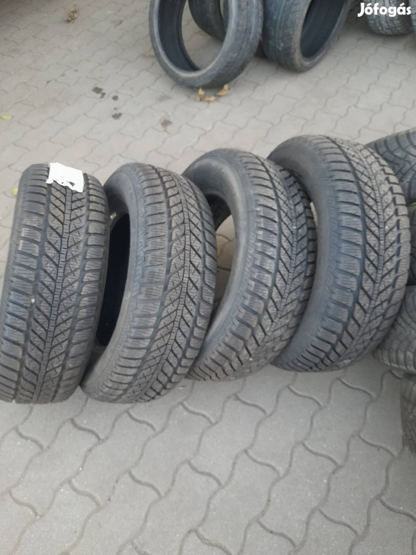215/65r15 Fulda új téligumik