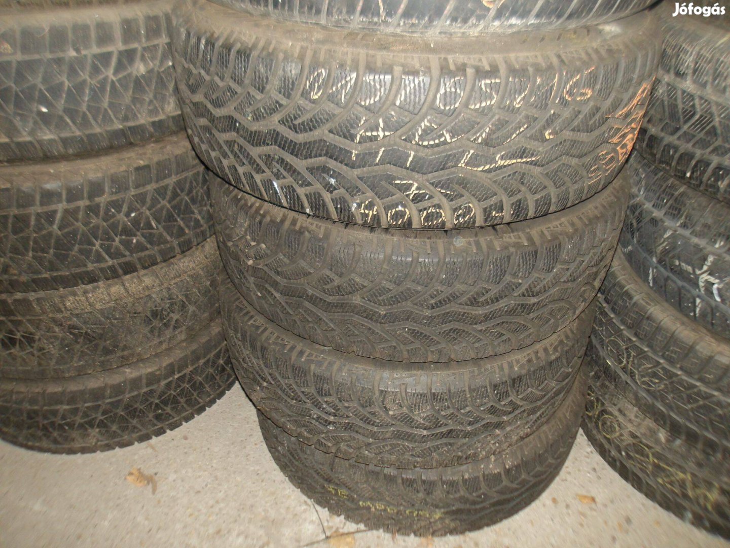 215/65r16 Apollo téli gumi ajándék szereléssel