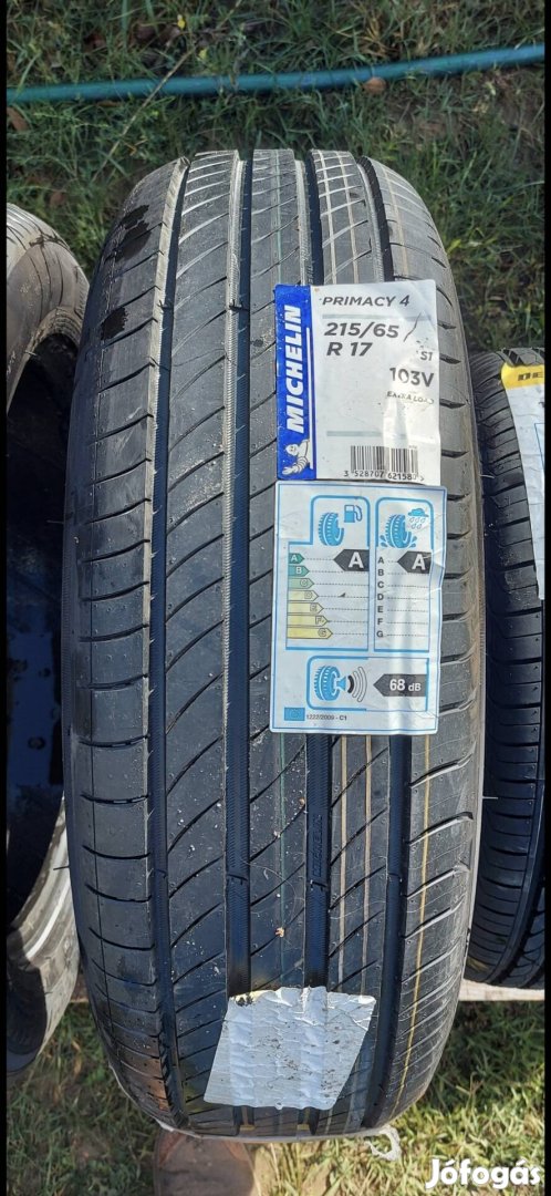 215/65r17 Michelin 1db új 15000Ft