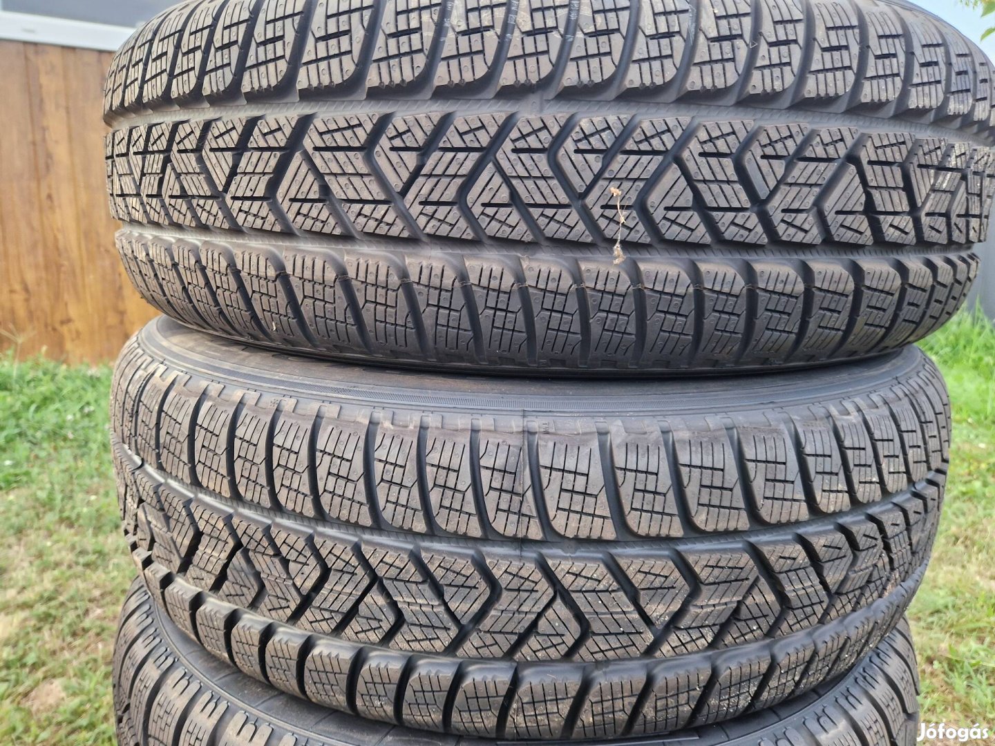 215/65r17 Pirelli 2db új teli dot 19