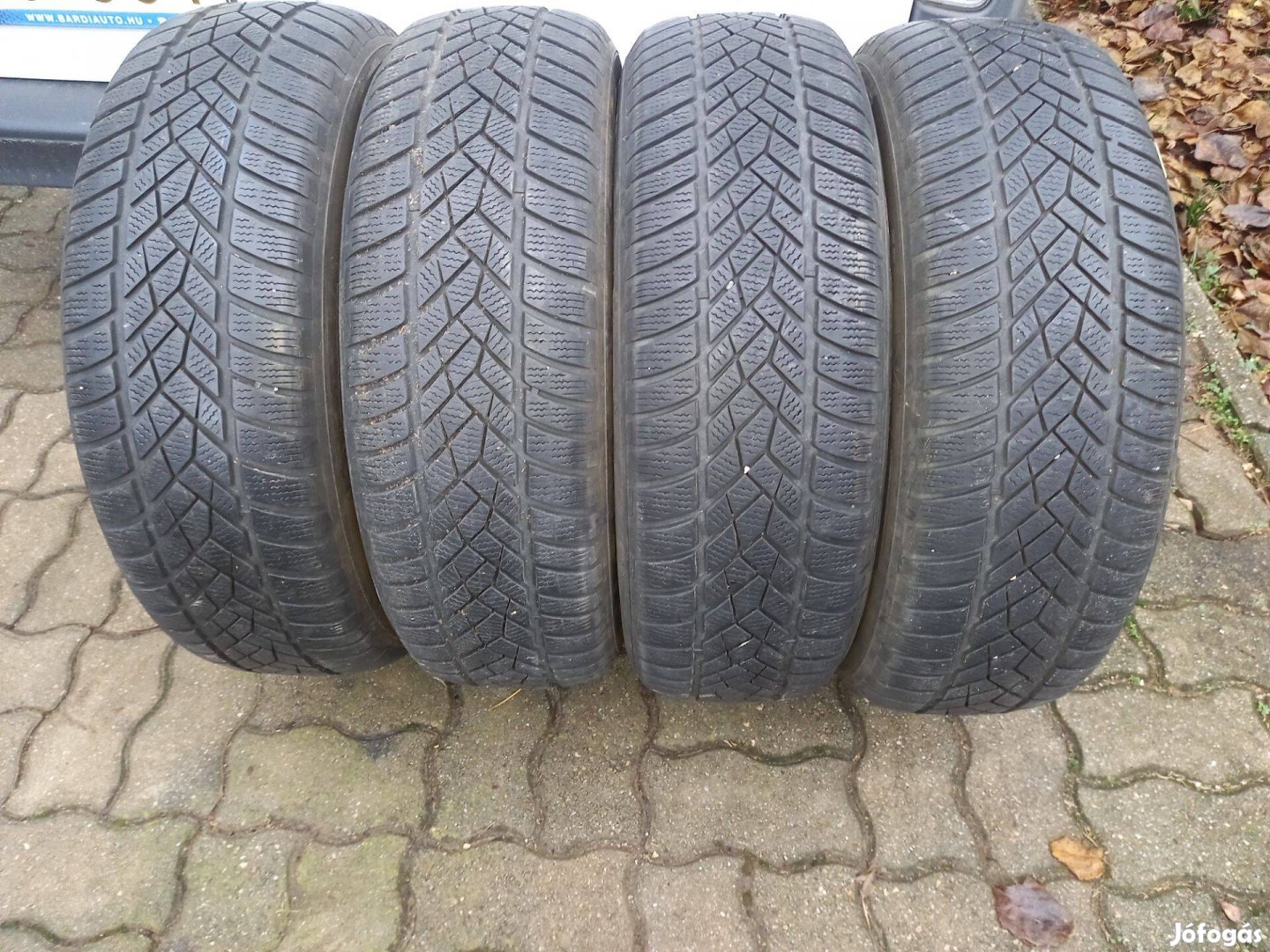 215/65r17 téli Apollo Aspire