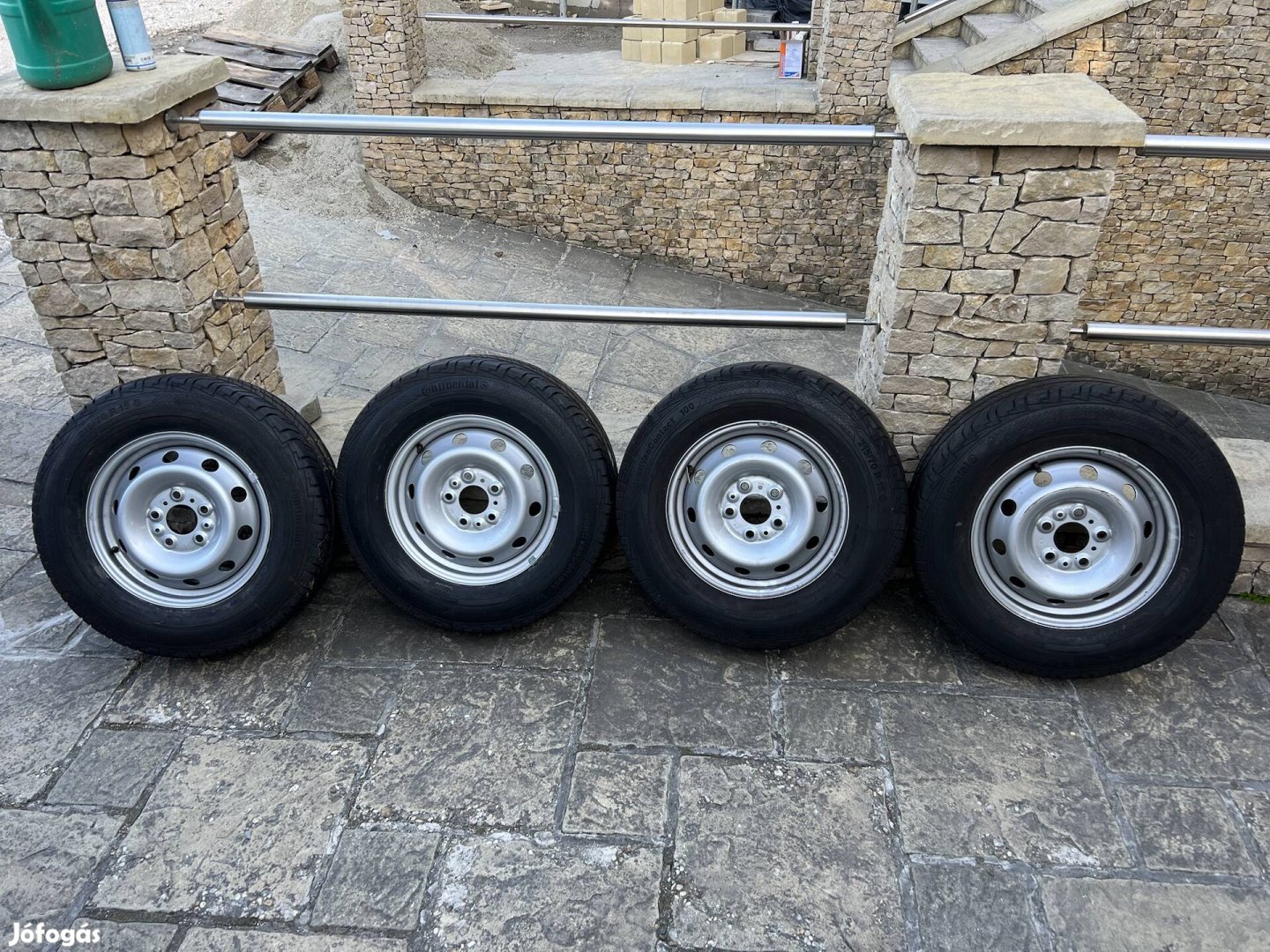 215/70R15C Continental , Fiat Ducato felnivel