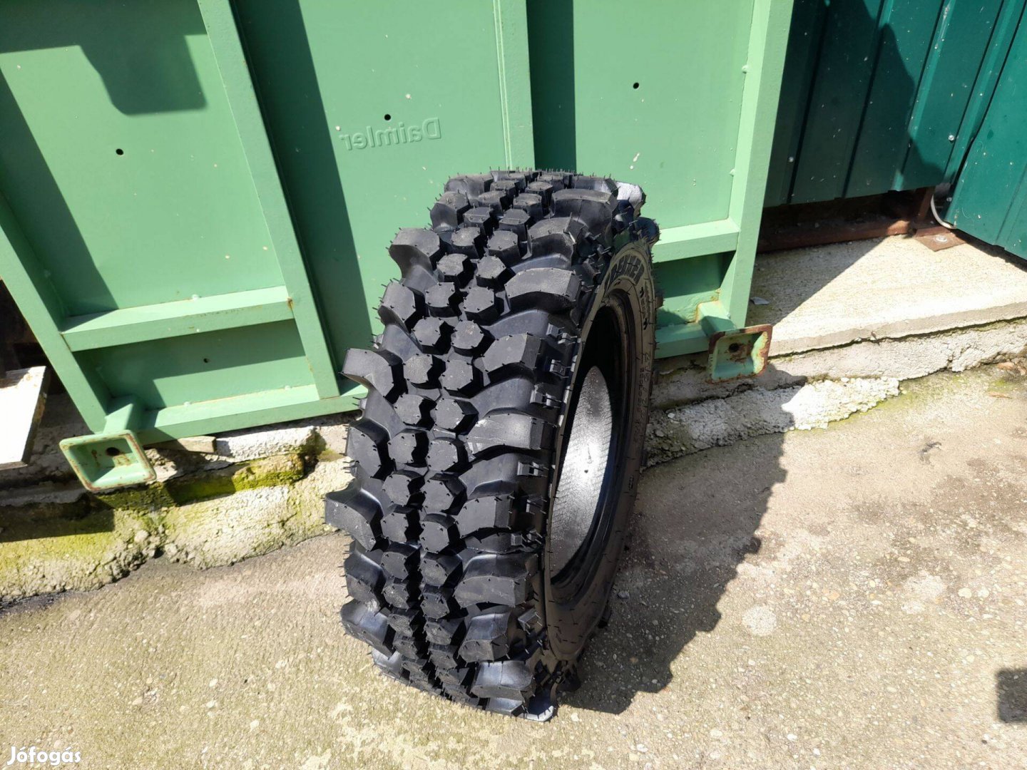 215/70R15 Simex mintás terepgumi