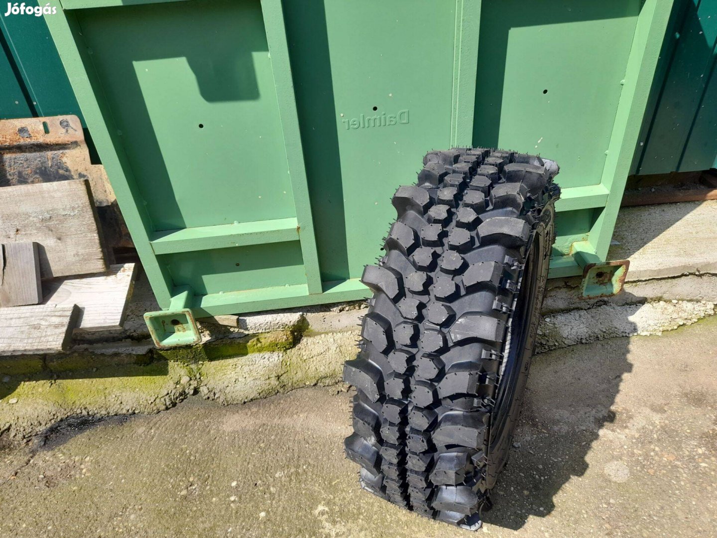 215/70R15 Simex mintás terepgumi