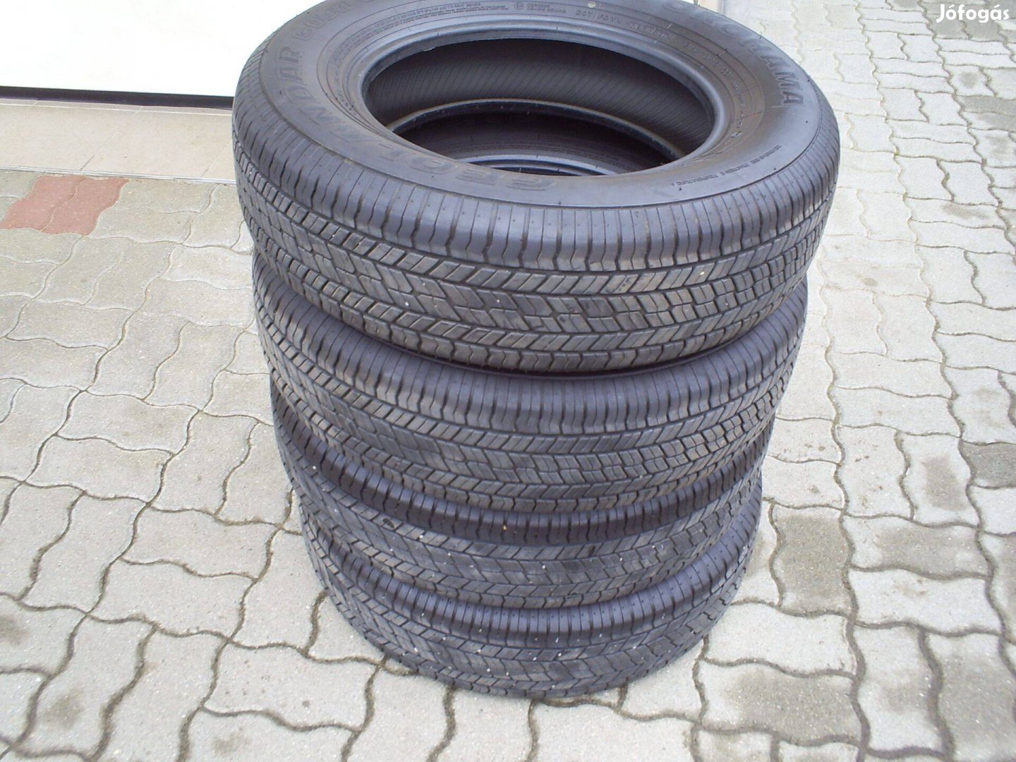 215/70R16 Yokohama nyárigumik eladók