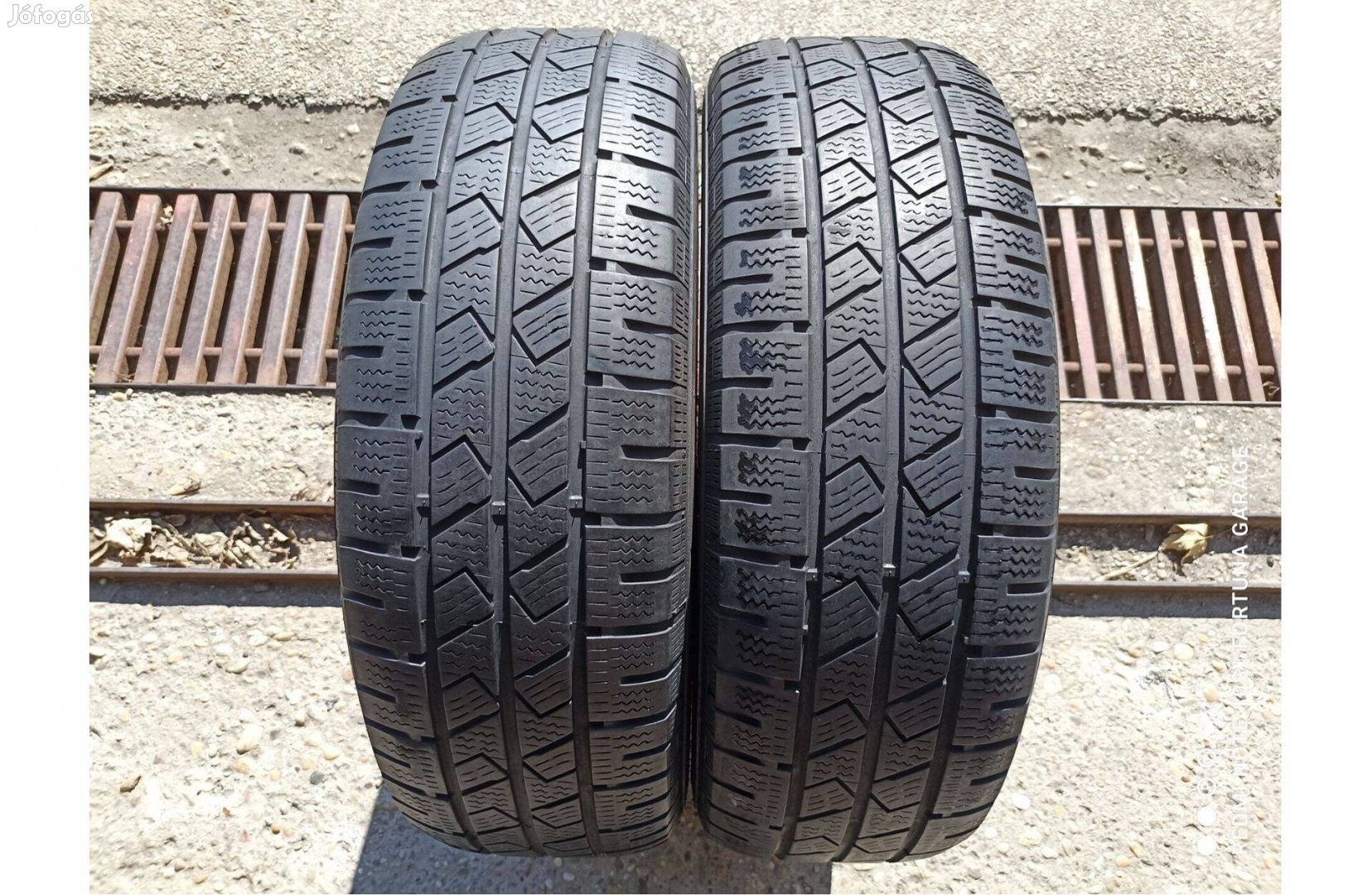 215/70 R15"C Laufenn használt téli teherautó gumik