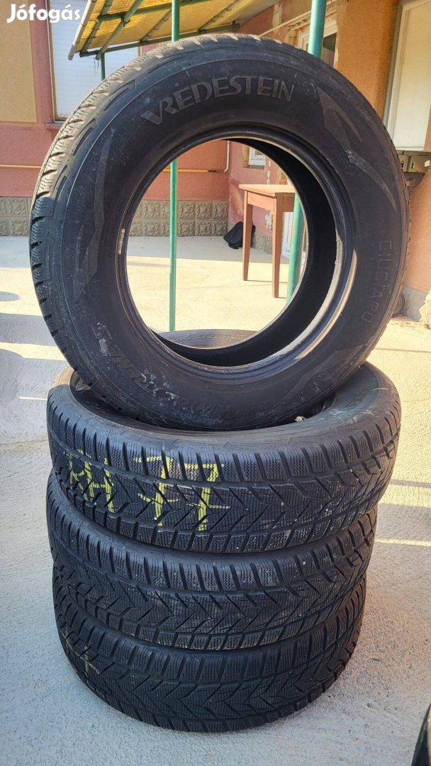 215/70 R16 100H Vredestein Wintrac Xtreme S Téli gumi