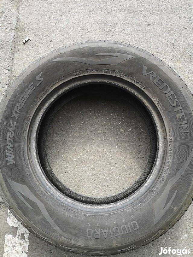 215/70 R16 Vredestein Wintrac Xtreme S téli abroncs