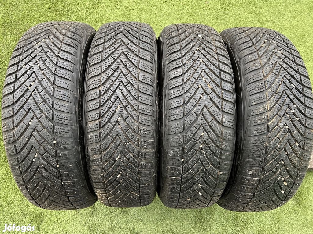 215/70 R16 Vredestein Wintrac téli gumi 6-7mm