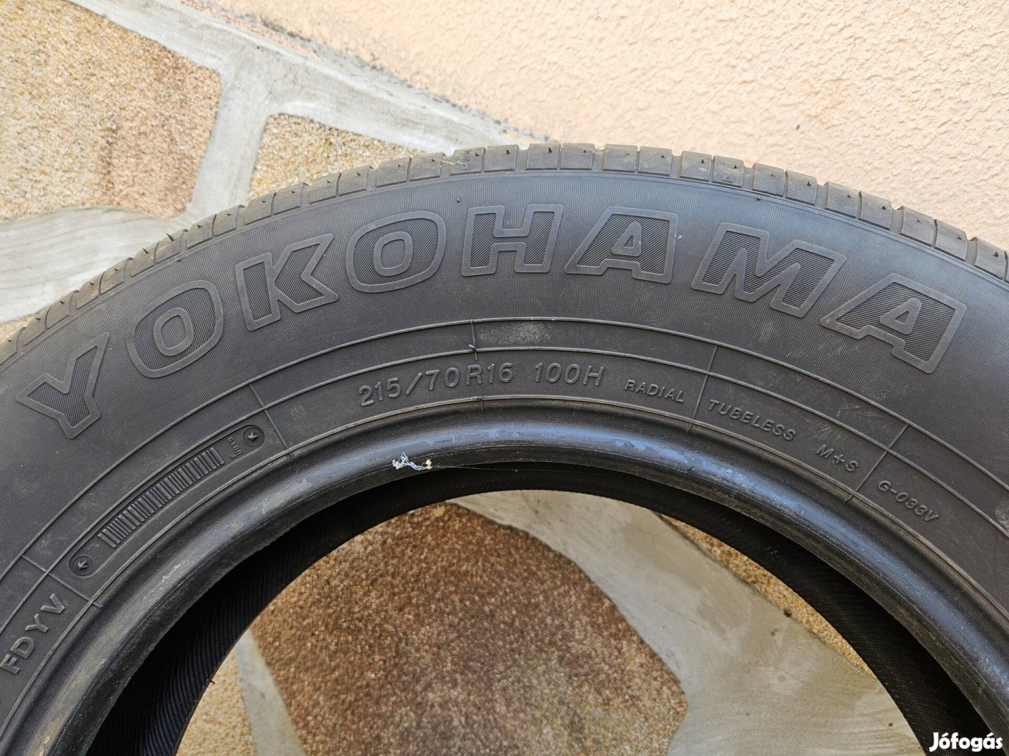 215/70 R16 Yokohama 4 db abroncs