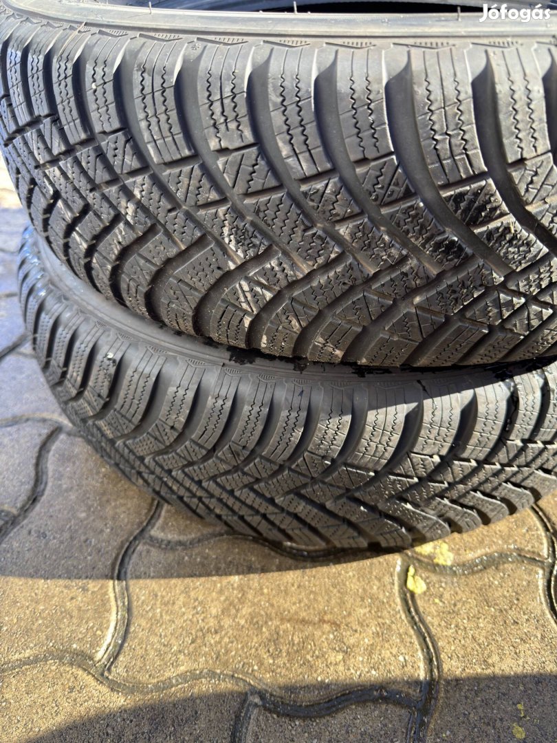 215/70 R16 újszerű teli gumi 