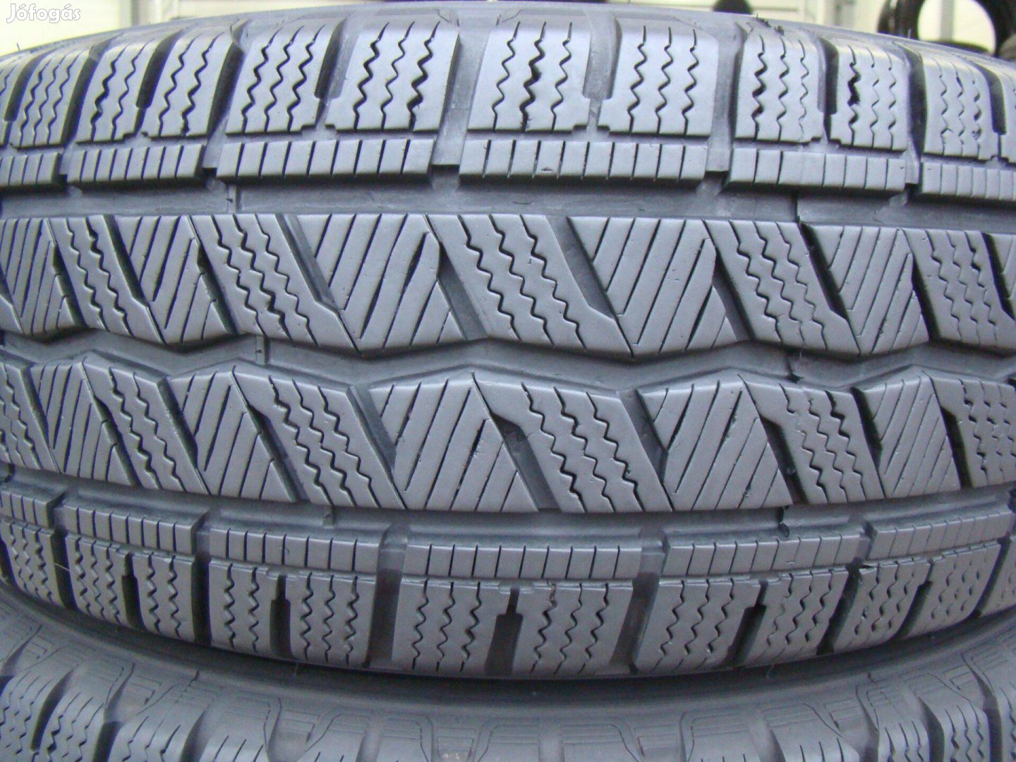 215/70 r15c Hankook C-s téli gumi 215/70r15c