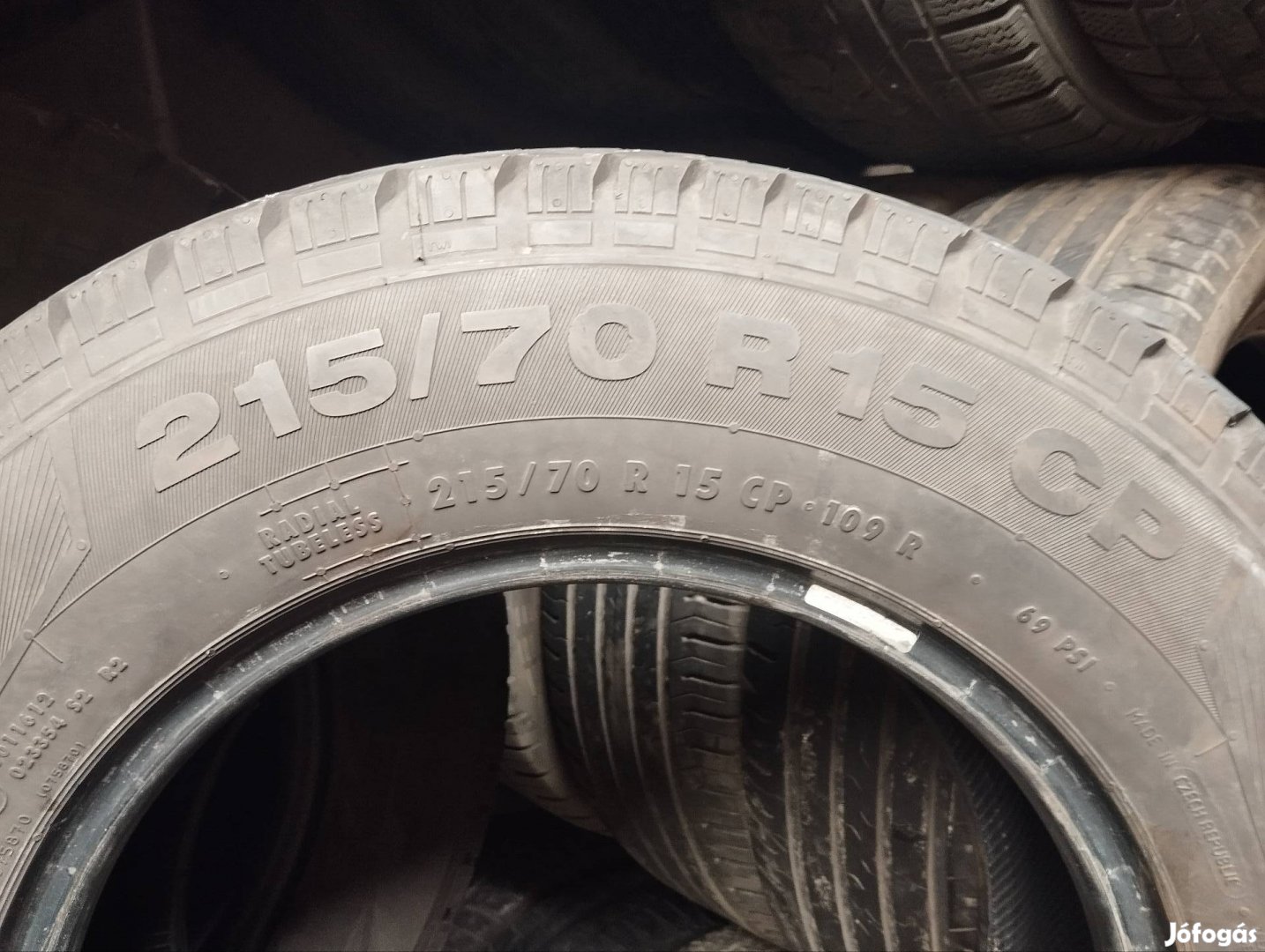 215/70 r15c Nyari gumi Continental Németországból 8 mm-es i
