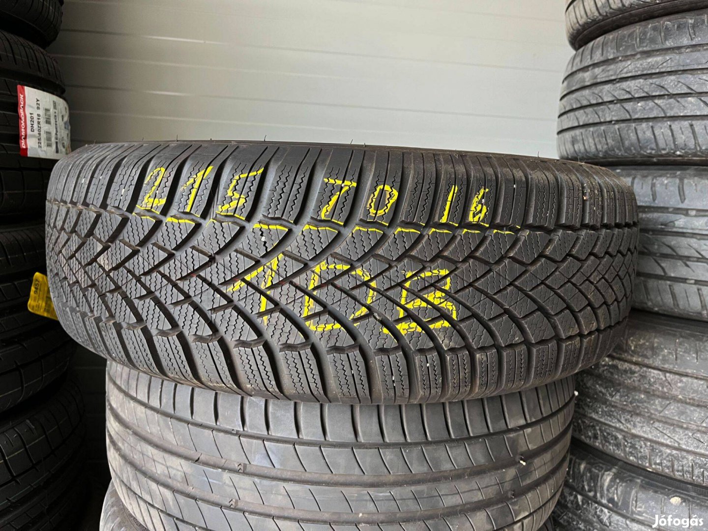 215/70 r16 Bridgestone 2021 7,5mm téligumi 1DB eladó 215/70r16