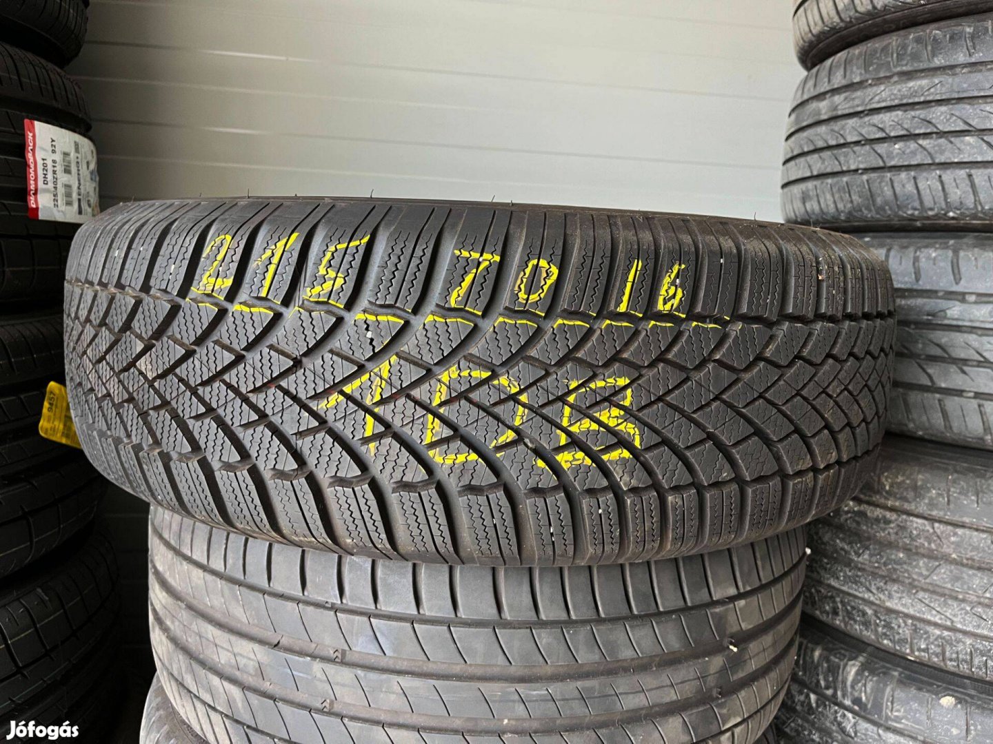 215/70 r16 Bridgestone 2021 7,5mm téligumi 1DB eladó 215/70r16