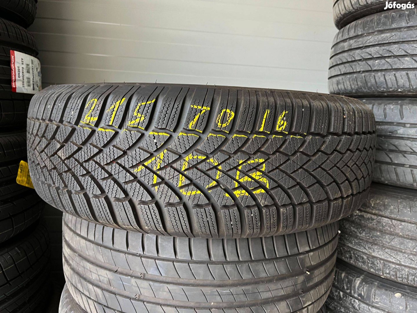 215/70 r16 Bridgestone 2021 7,5mm téligumi 1DB eladó 215/70r16