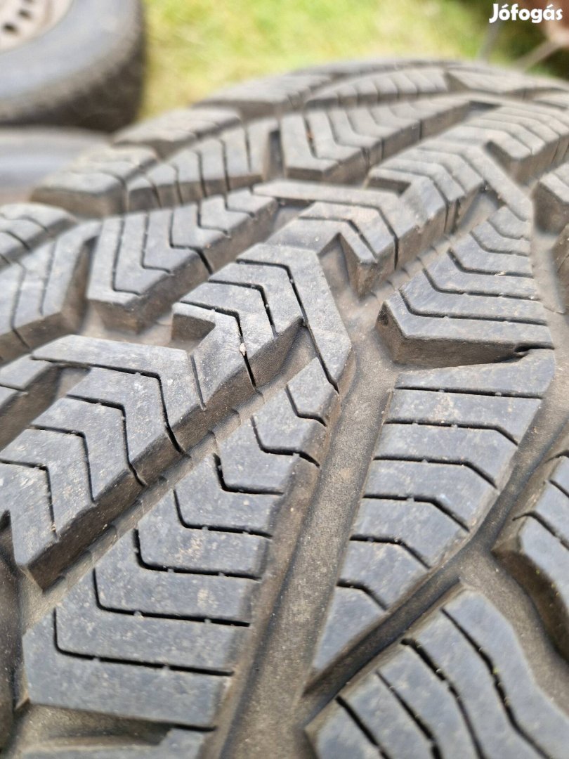 215/70 r16 téli gumi