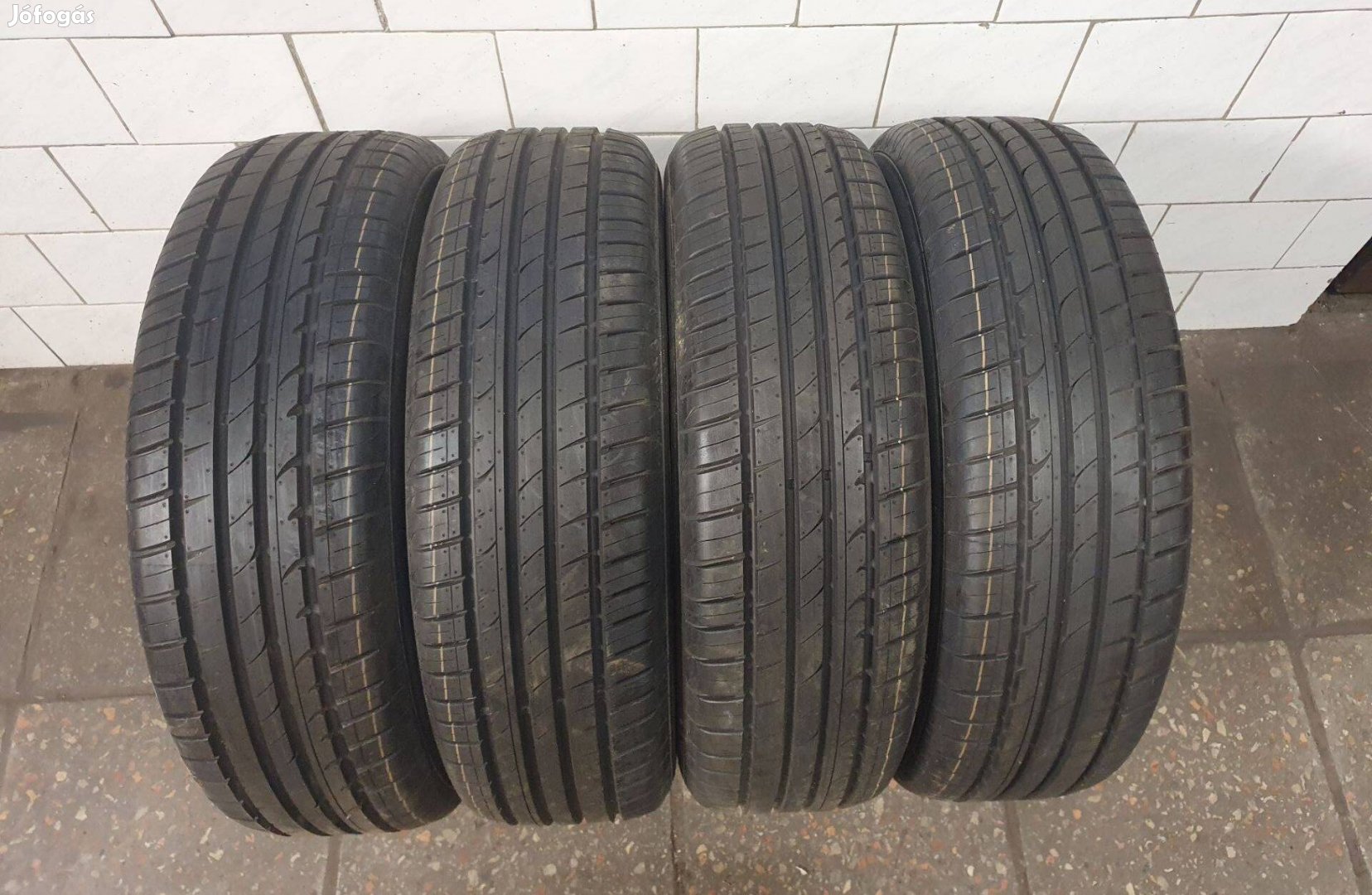 215/70 r 16 Hankook ventus nyári gumi 4db Új 16"