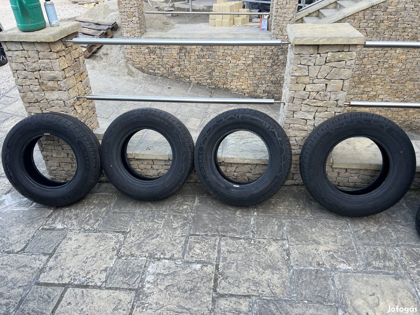 215/75R16C Continental Gumi nyári 