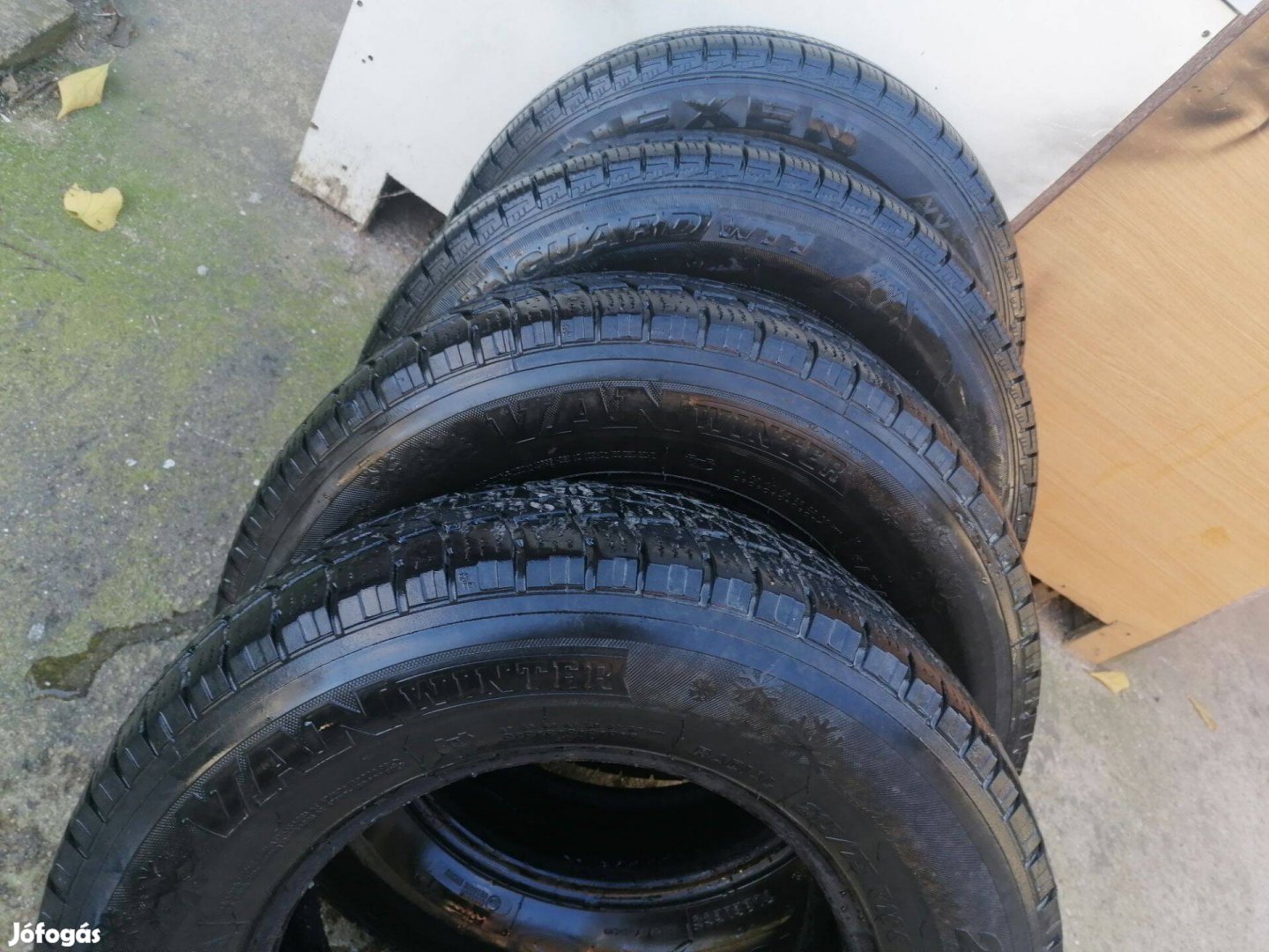 215/75 R16 C téli gumi