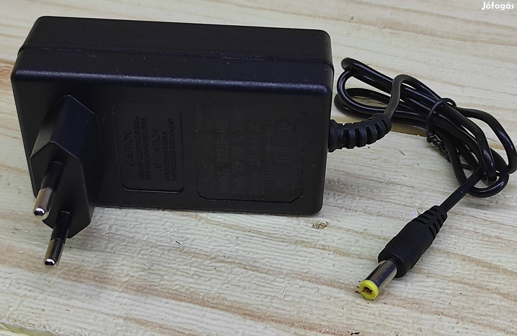 21V 0.8A adapter, Lítium ion akkumulátoros kéziszerszámok, töltéséhez