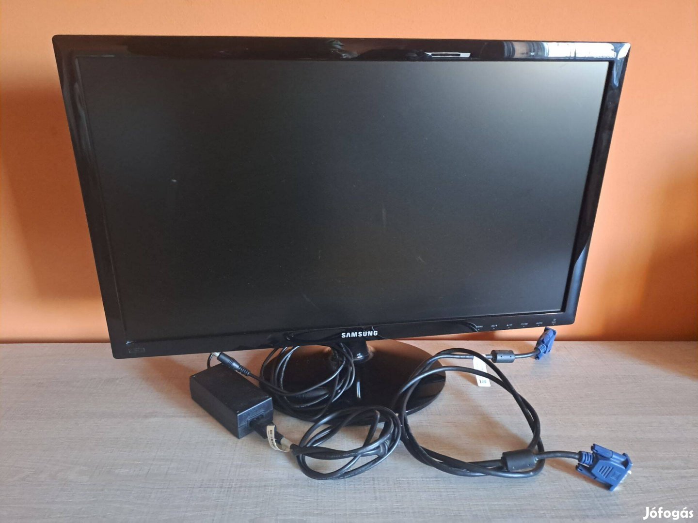 21,5" Samsung S22D300NY LED monitor