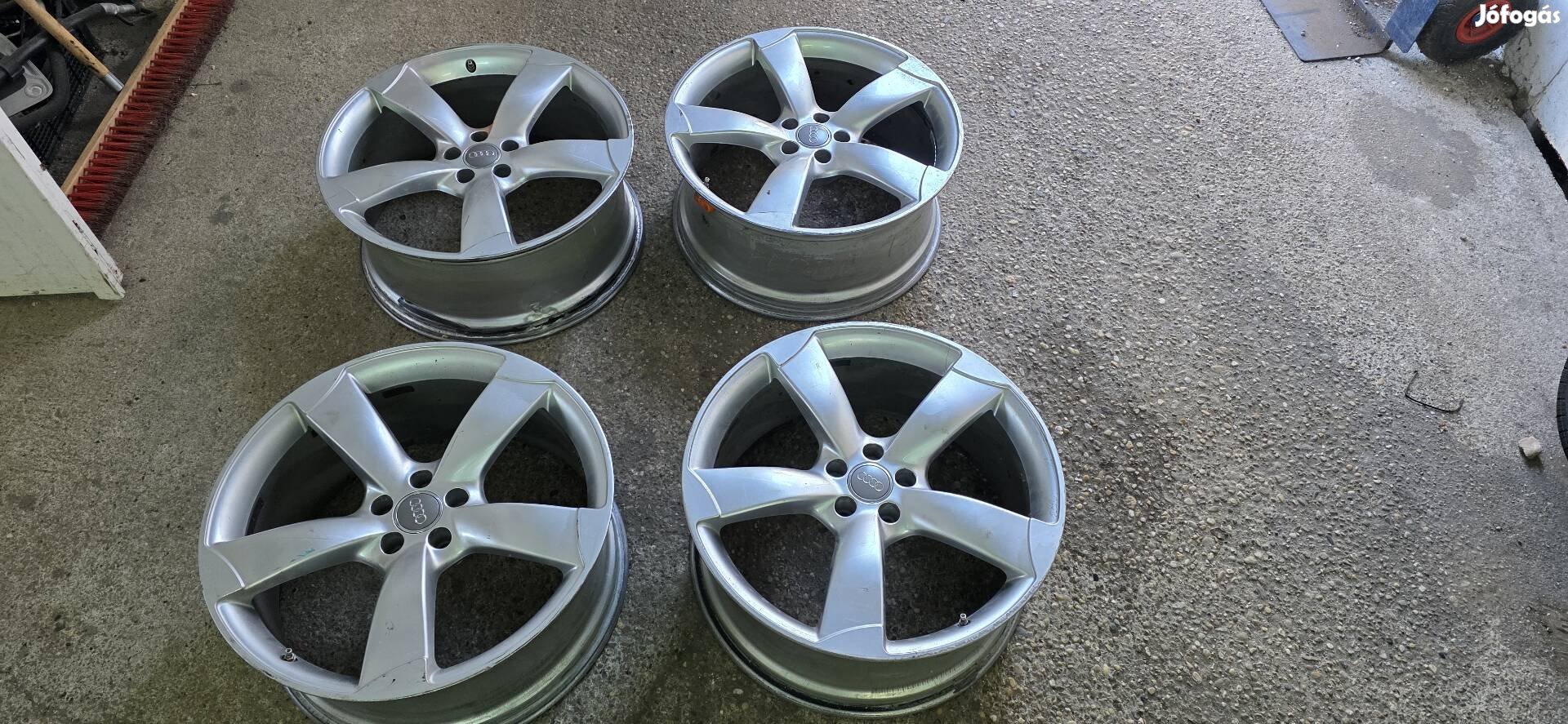 21' es gyári Audi felnik 