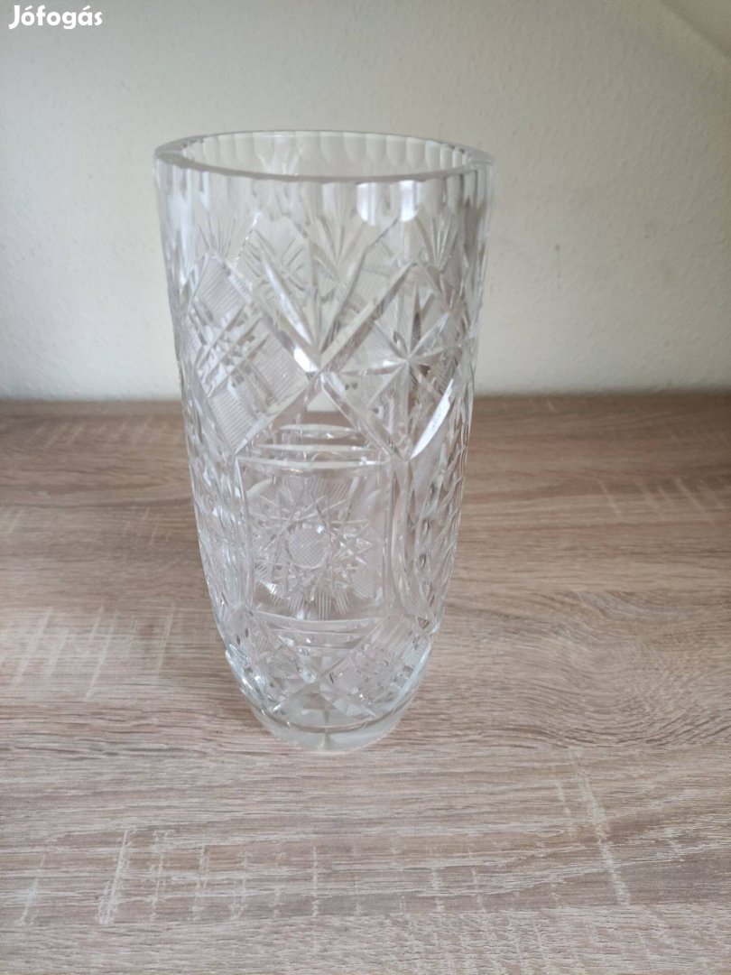 21 cm-es új kristály váza