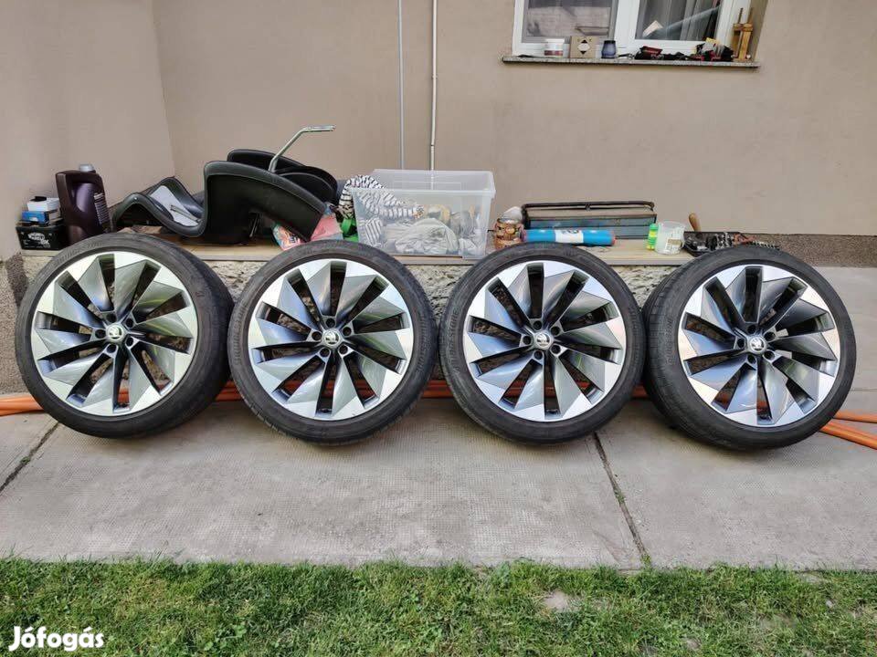 21 colos Skoda gyári alufelni szett eladó!