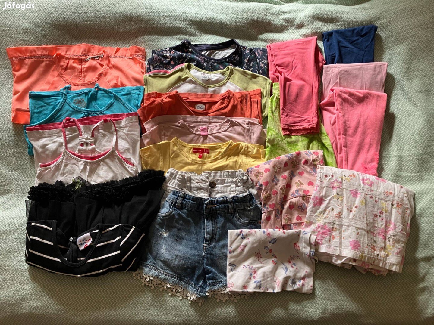 21 db-os lány tavaszi nyári ruha csomag felső ujjatlan póló 122/128