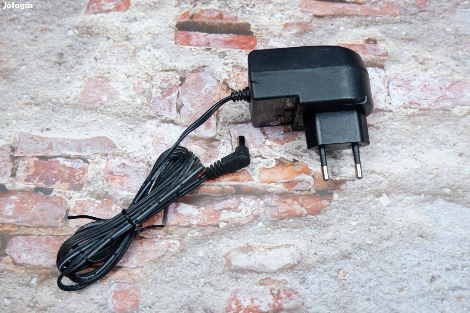 220V-os hálózati adapter 5.1V 2A 10.2W SA110D-05