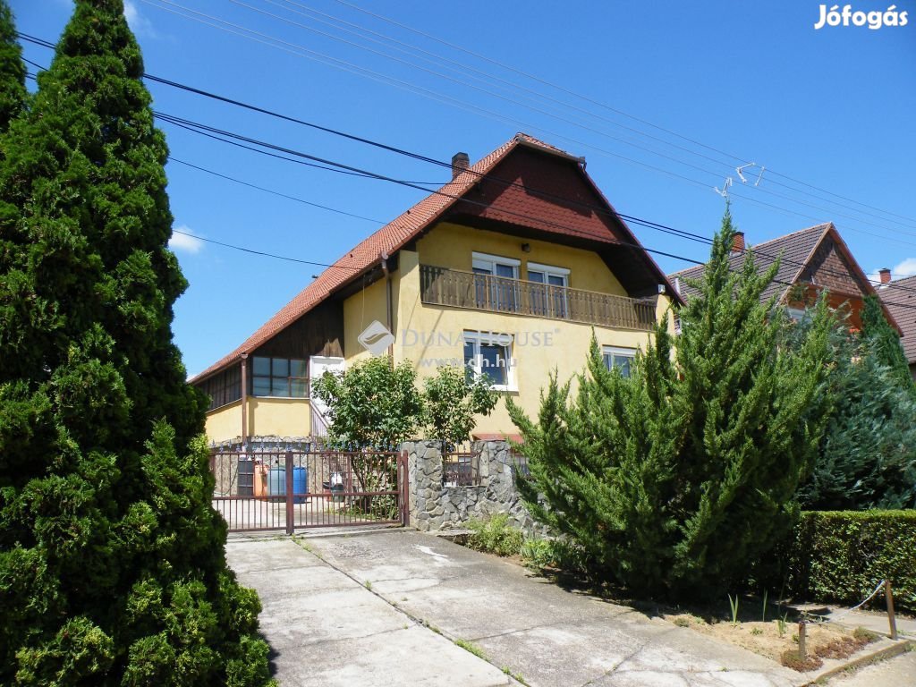 220 nm-es ház eladó Pécs