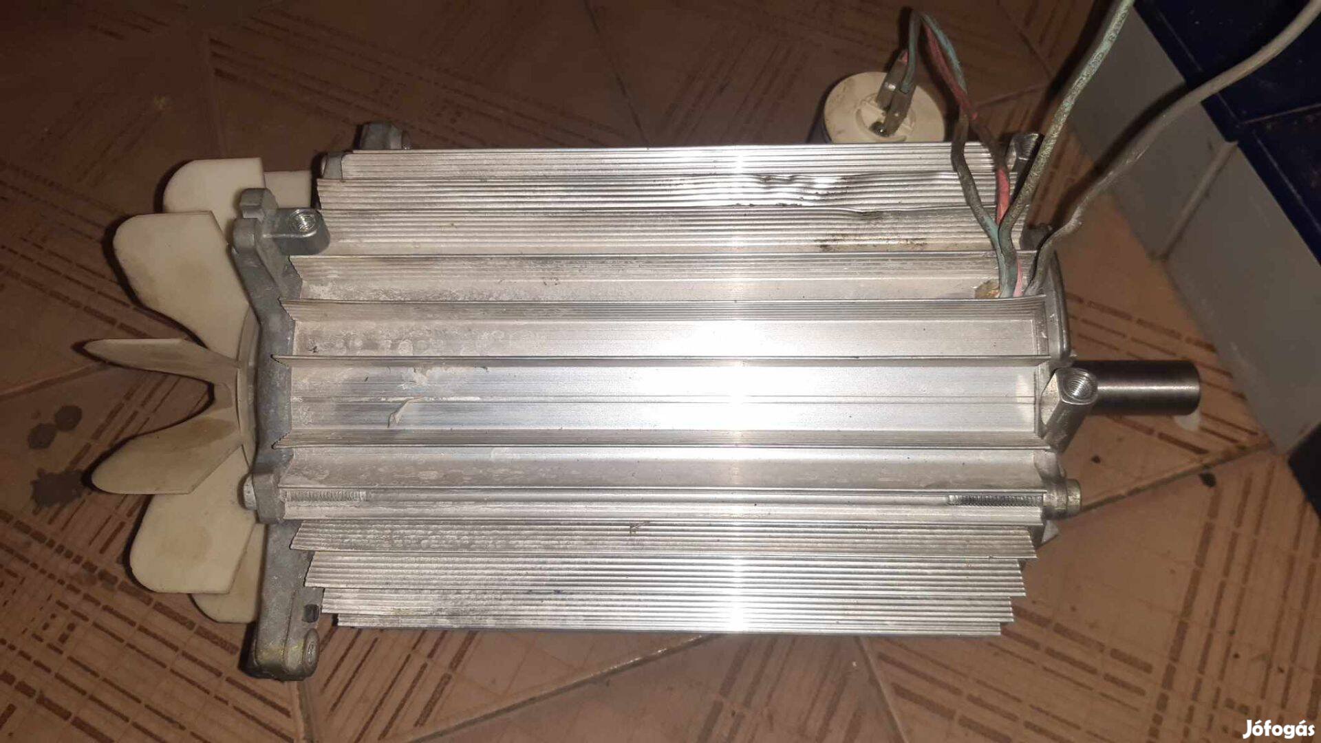 220v 3kw 2800f villanymotor