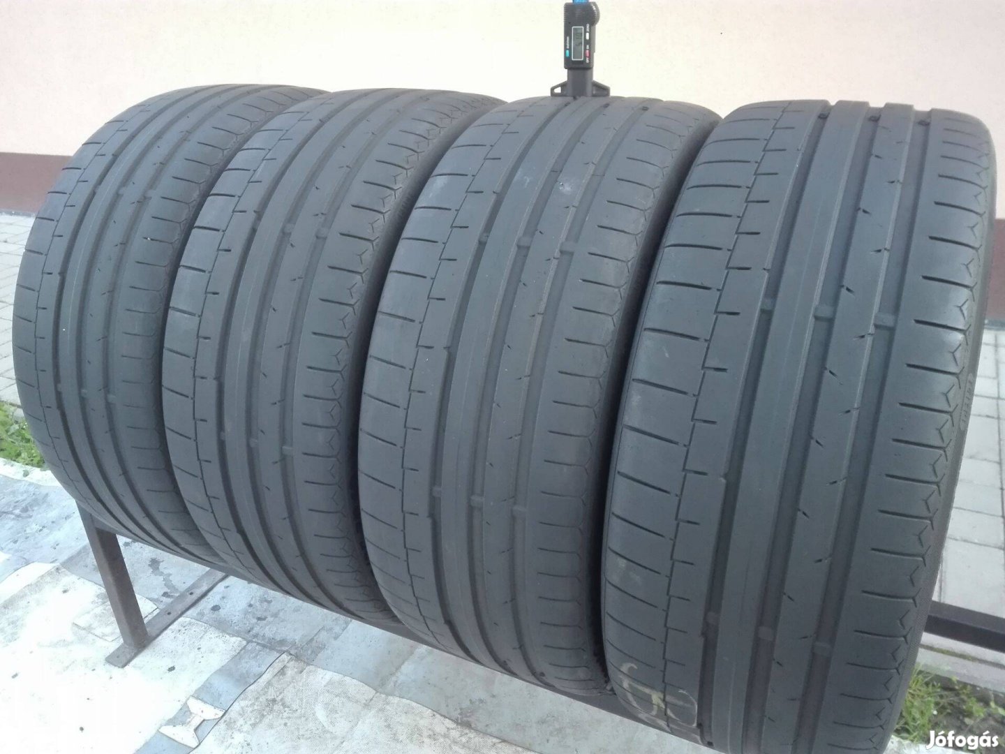 225/35R19 Continental nyári gumi garnitúra 225/35 r19