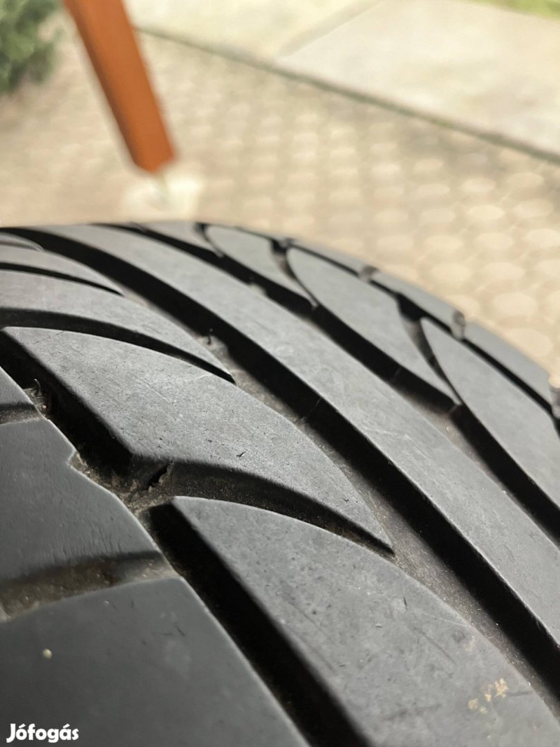 225/35 r19 Achilles