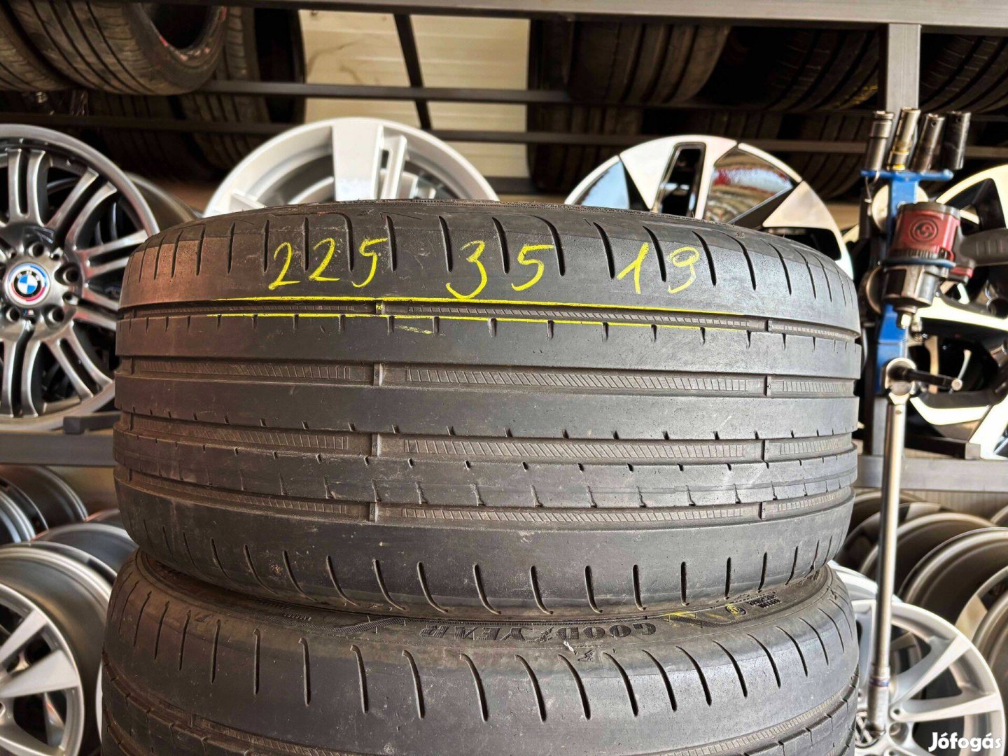 225/35 r19 Goodyear nyárigumi 4db eladó 225/35r19 garnitúra