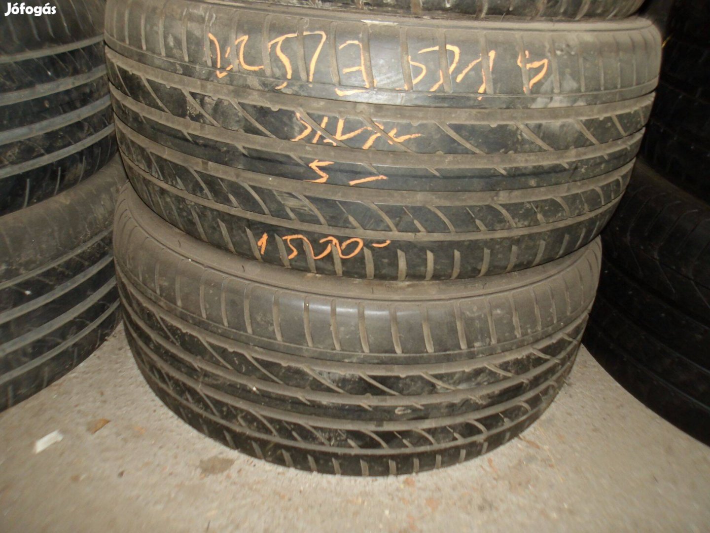 225/35r19 Jinyu nyári gumi ajándék szereléssel