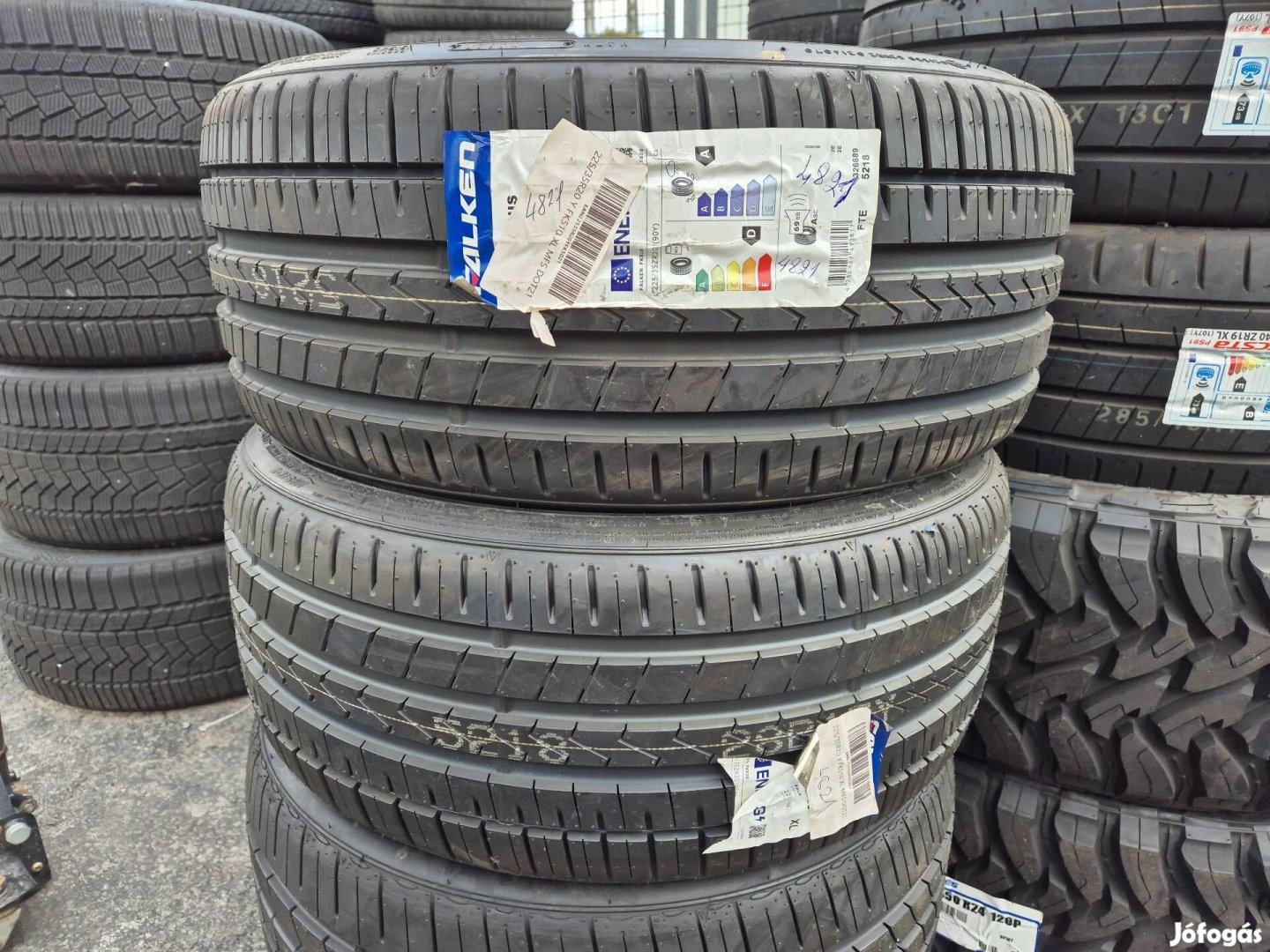 225/35r20 2db új Falken nyári gumi