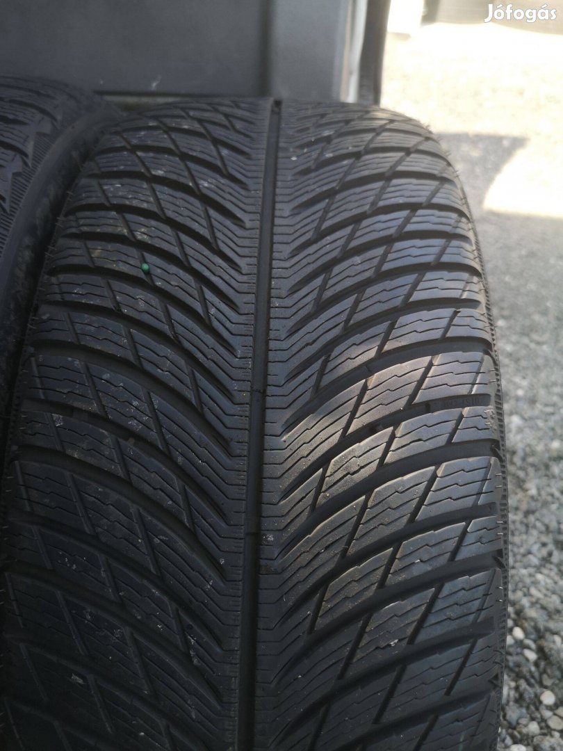 225/40R18 2db 2020 Michelin téligumi