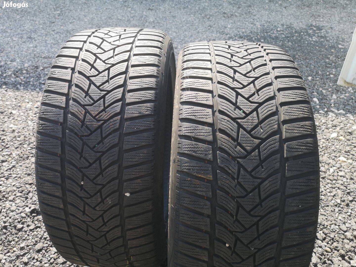 225/40R18 2db Dunlop téligumi