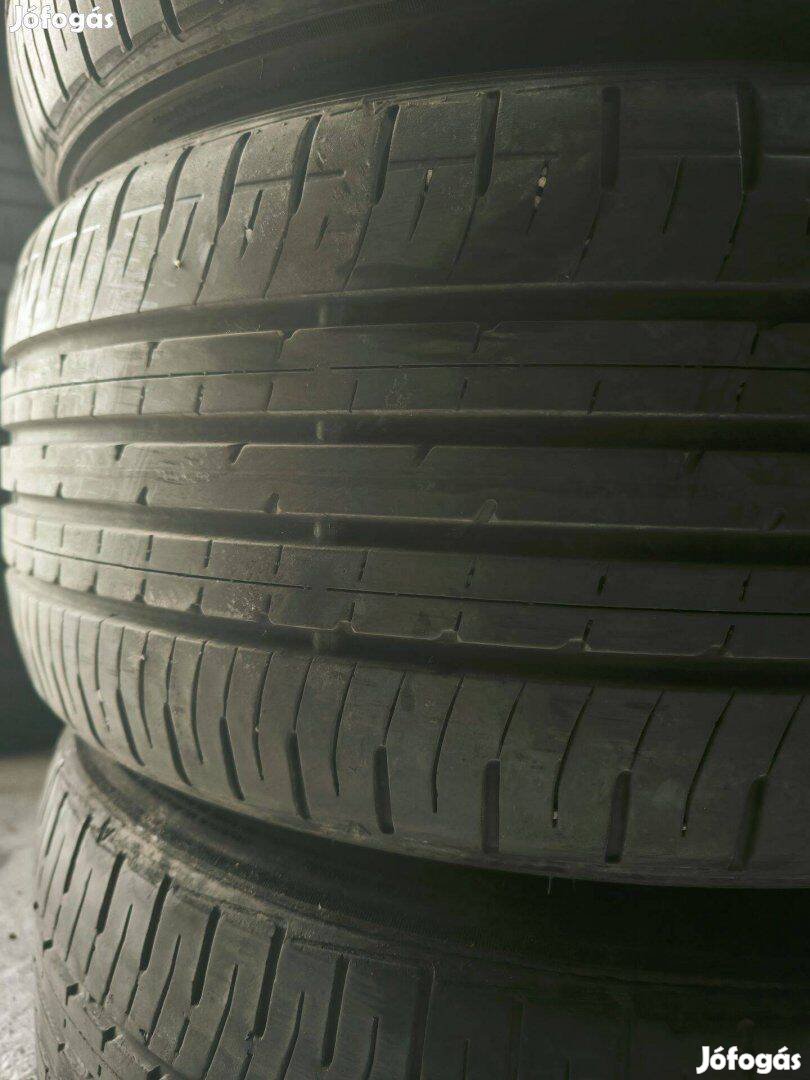 225/40R18 Falken nyárigumik 70e/4db