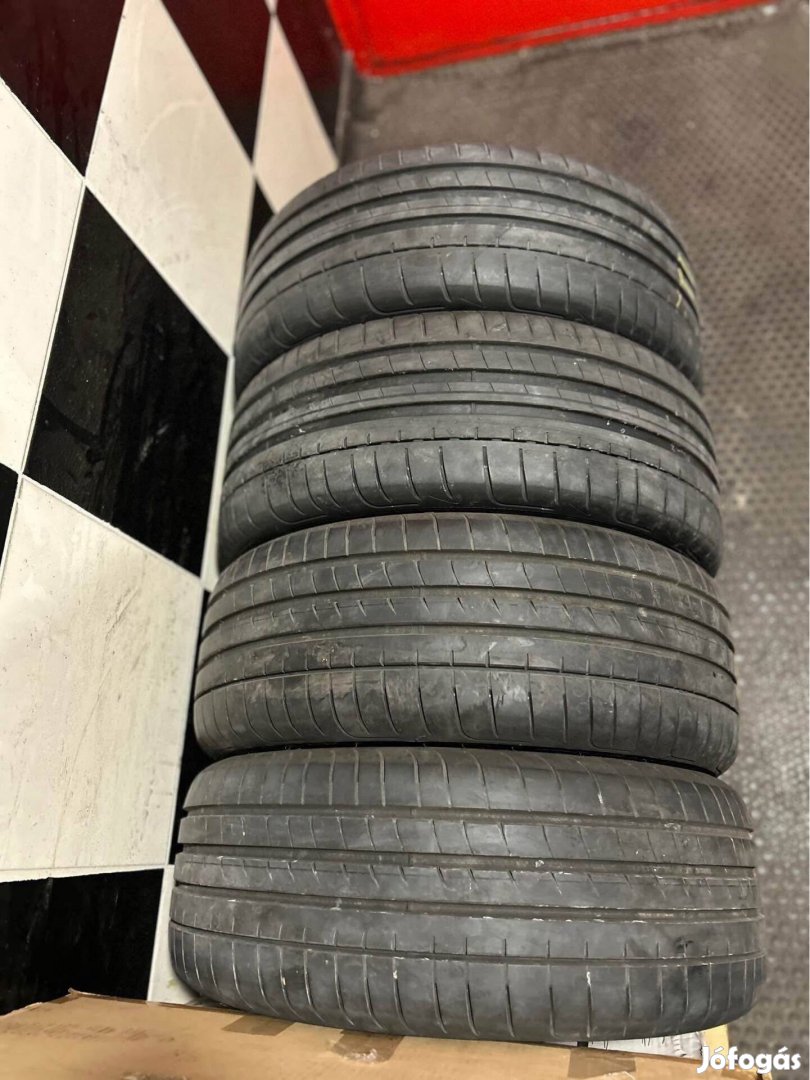 225/40R18 Good Year nyari 4db újszerű 225/40 R18