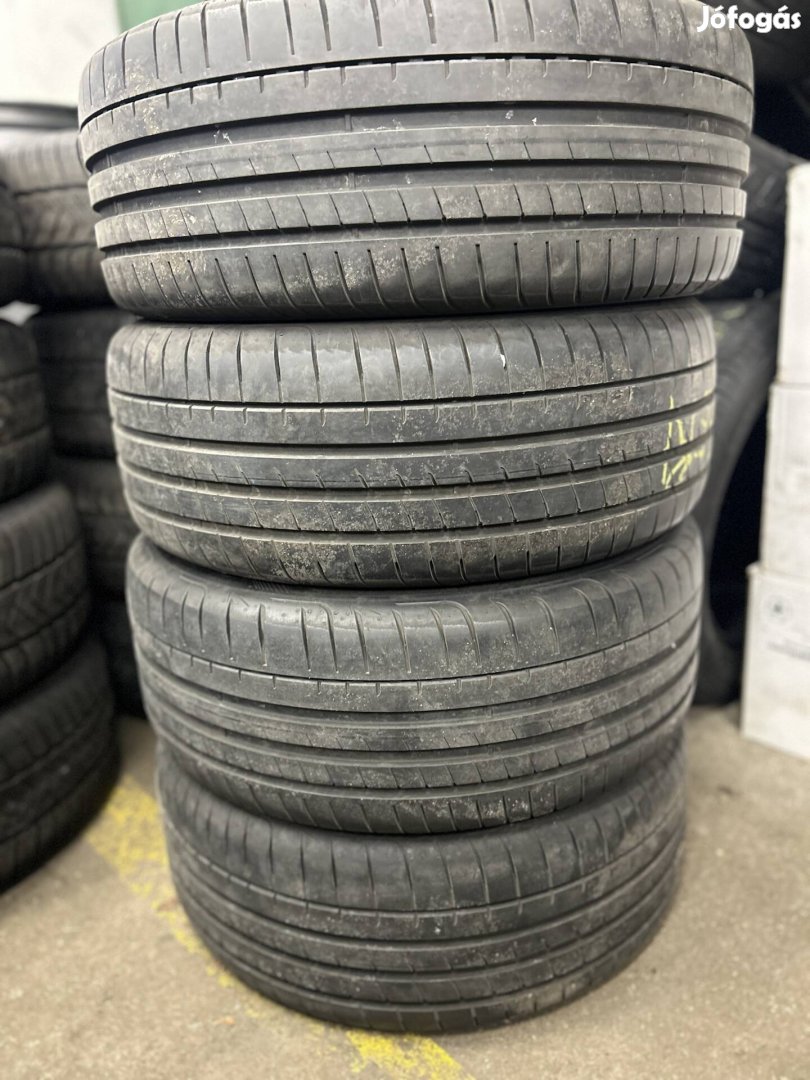 225/40R18 Good Year nyari 4db újszerű 225/40 R18