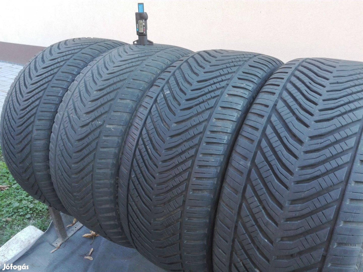 225/40R18 Kormoran négyévszakos gumi garnitúra 225/40 r18