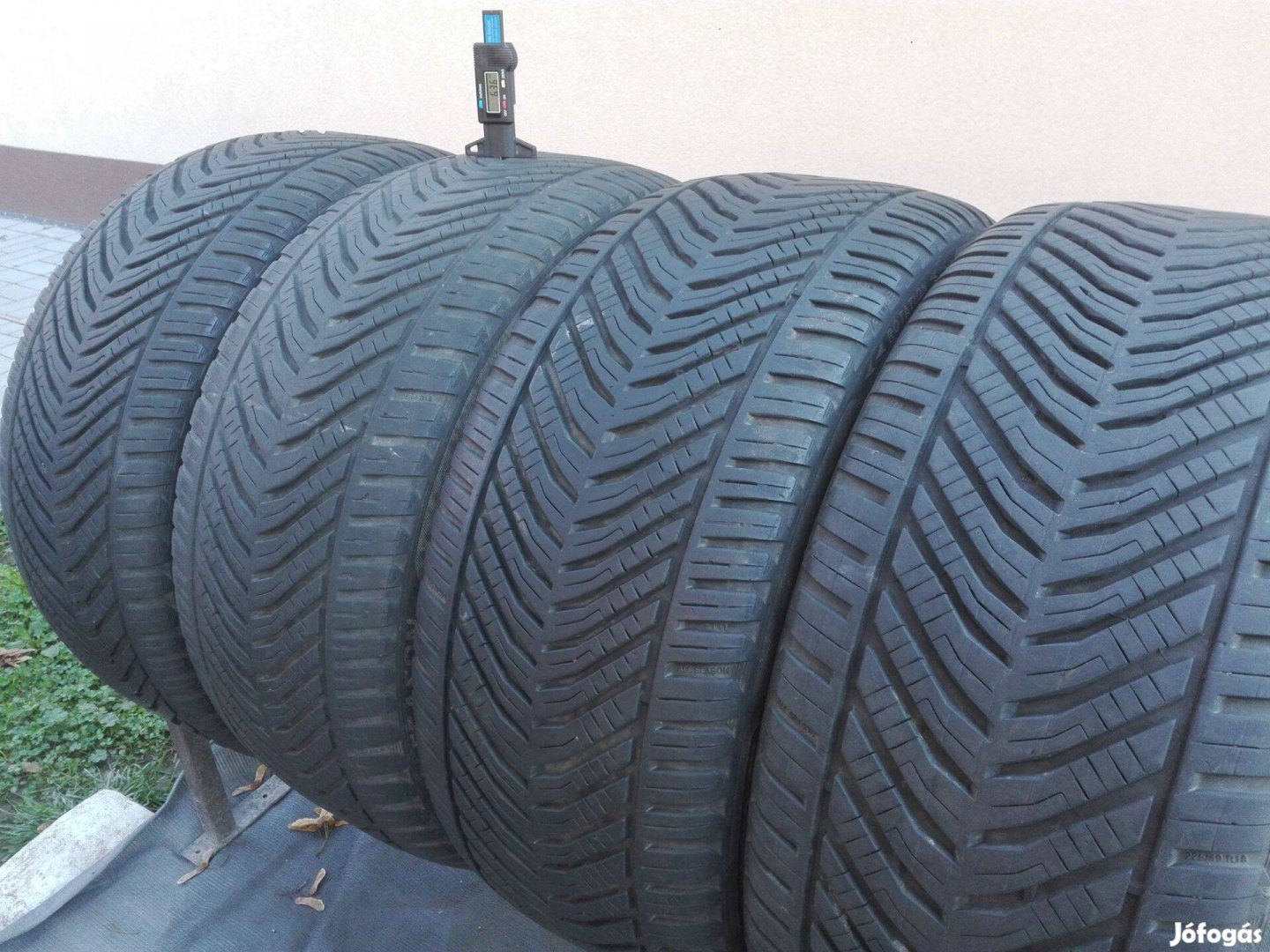 225/40R18 Kormoran négyévszakos gumi garnitúra 225/40 r18